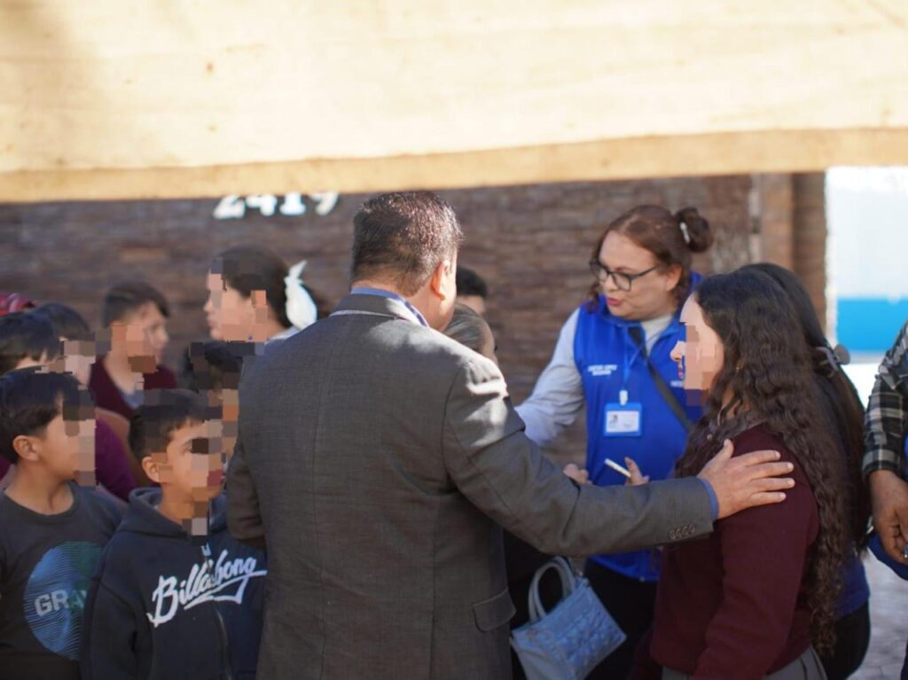 Fito Gardea inaugura nueva fachada de la Primaria Cristóbal Colón: Un triunfo del Presupuesto Participativo