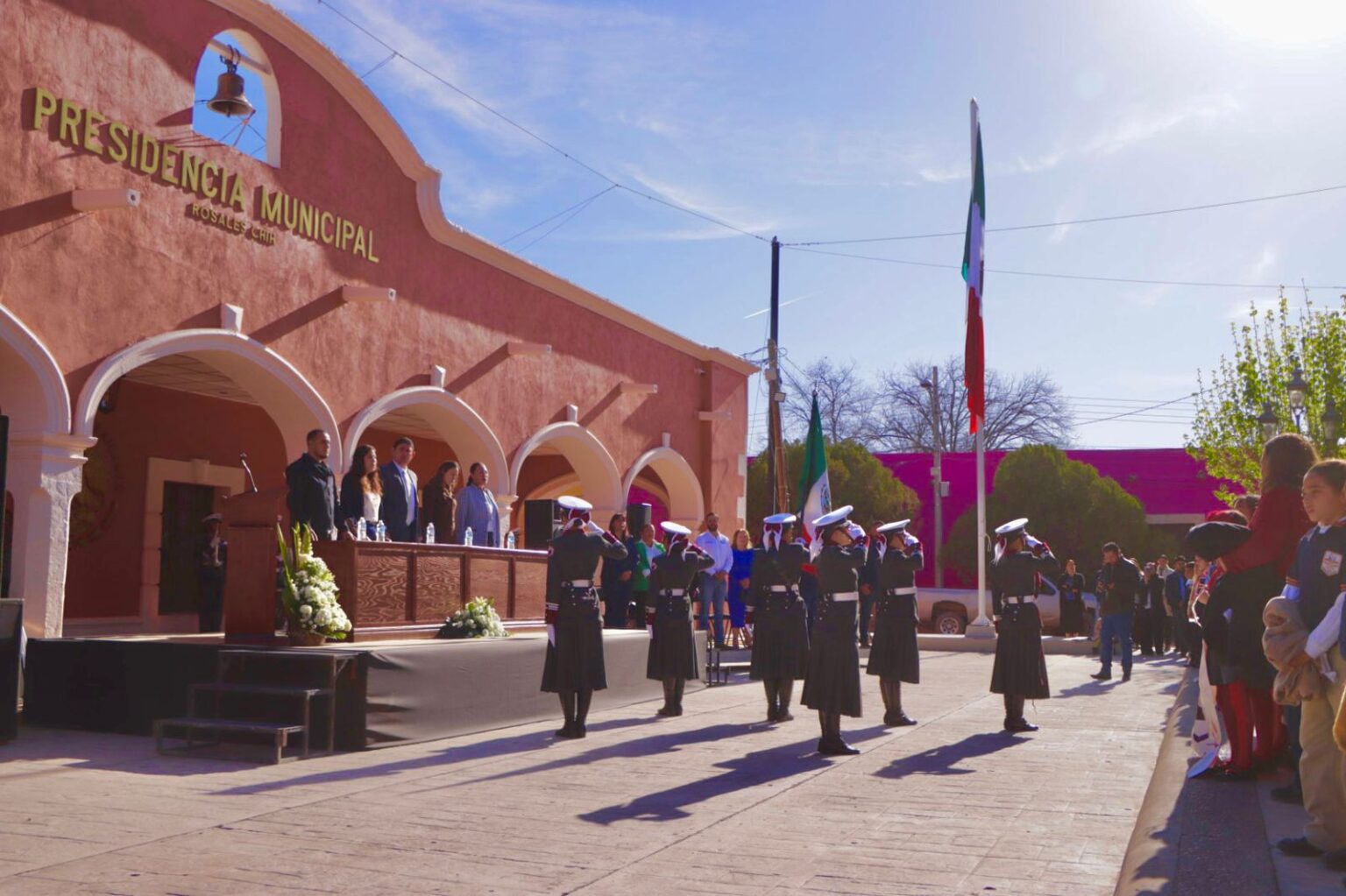 Juraron bandera 280 estudiantes de tercer grado en Rosales