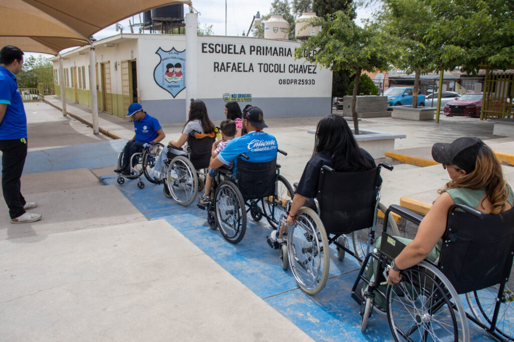 Imparte SDHyBC taller “Ponte en mis Zapatos” a personal docente de la Escuela Rafaela Tocoli Chávez