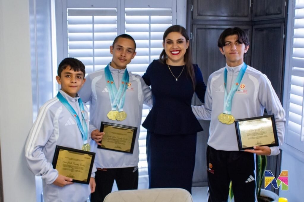 Recibió Miriam Soto a Jóvenes campeones en Internacional de Wushu Kung Fu en Hong Kong, China