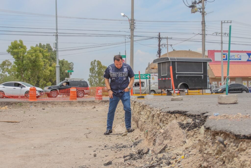 Avanza pavimentación de la vialidad San Lorenzo que conectará zona comercial