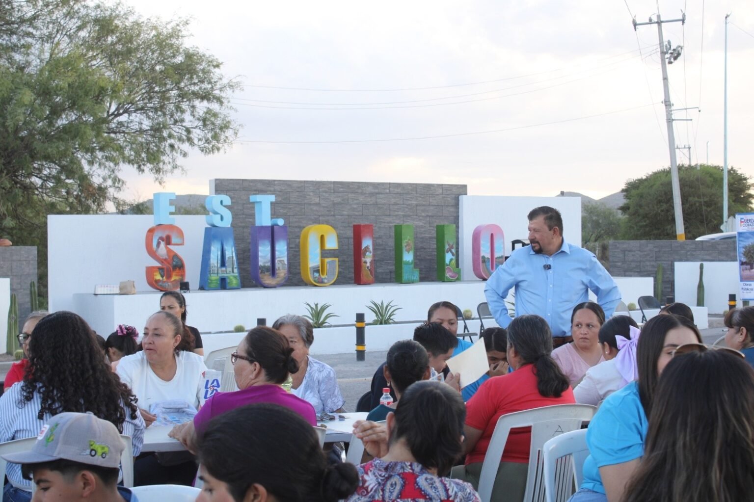 Inaugura Fito Gardea letras monumentales en Estación Saucillo