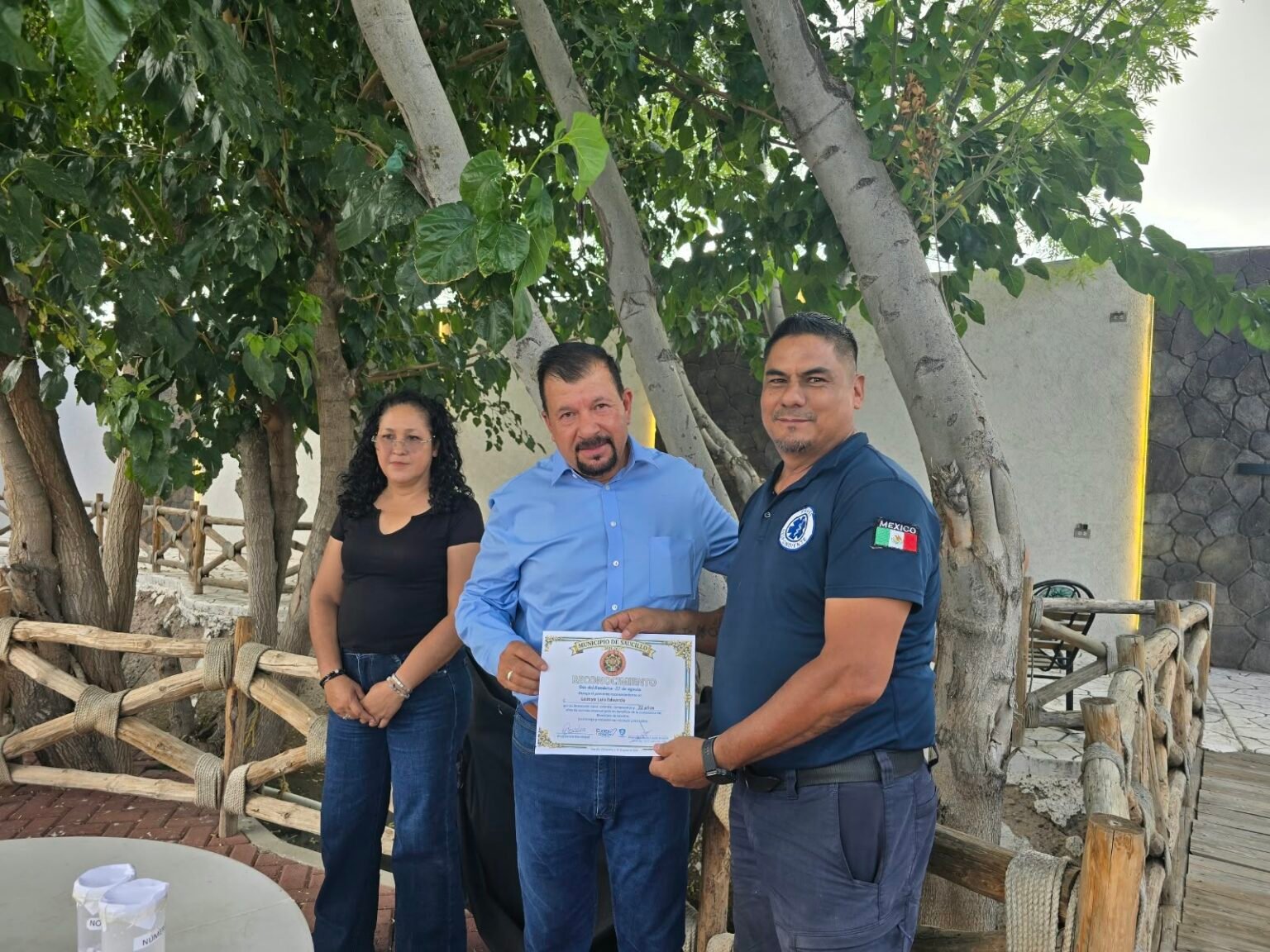 Saucillo reconoce la valentía y vocación de servicio de su cuerpo de Bomberos.