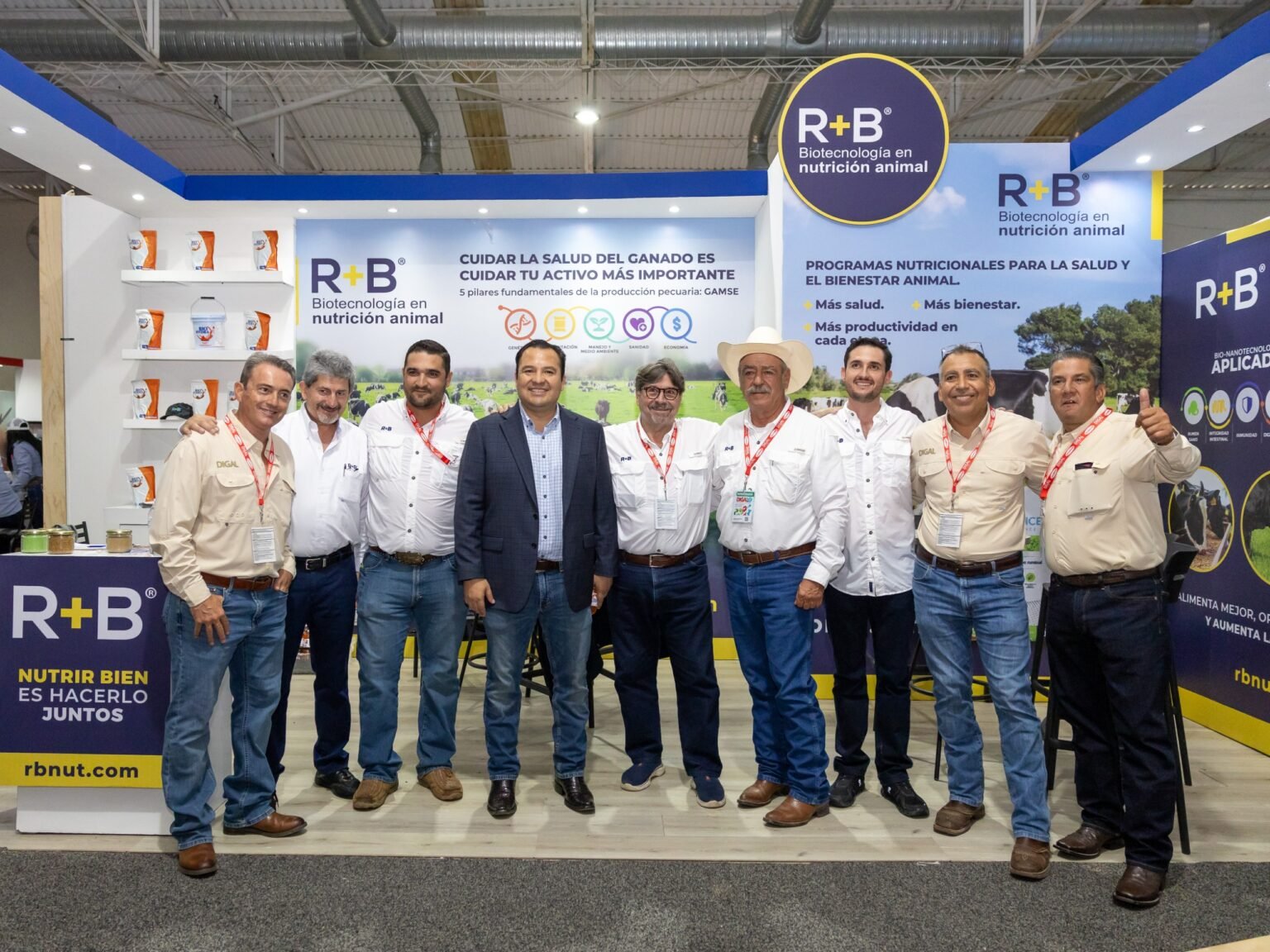 Posiciona DIGAL a Delicias como potencia nacional en producción lechera: Jesús Valenciano
