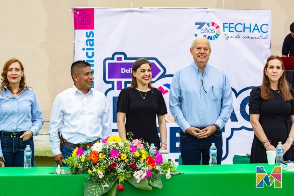 Llevan Miriam Soto y FECHAC ponencia a más de 400 estudiantes de la Secundaria 3026