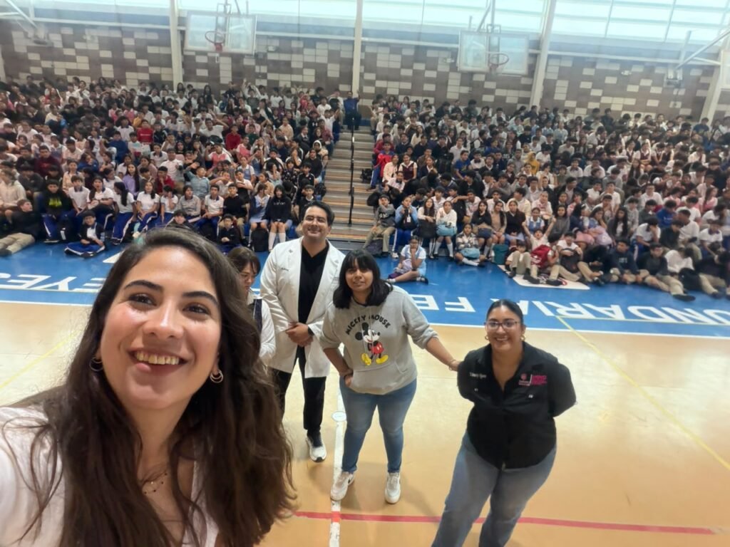 Lleva Instituto de las Mujeres pláticas de prevención a cerca de mil estudiantes de Delicias