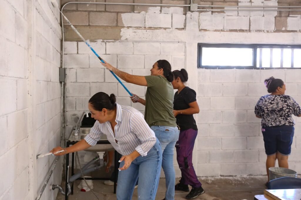 Destaca Alma Limas importancia de centros comunitarios; continuarán trabajos de rehabilitación