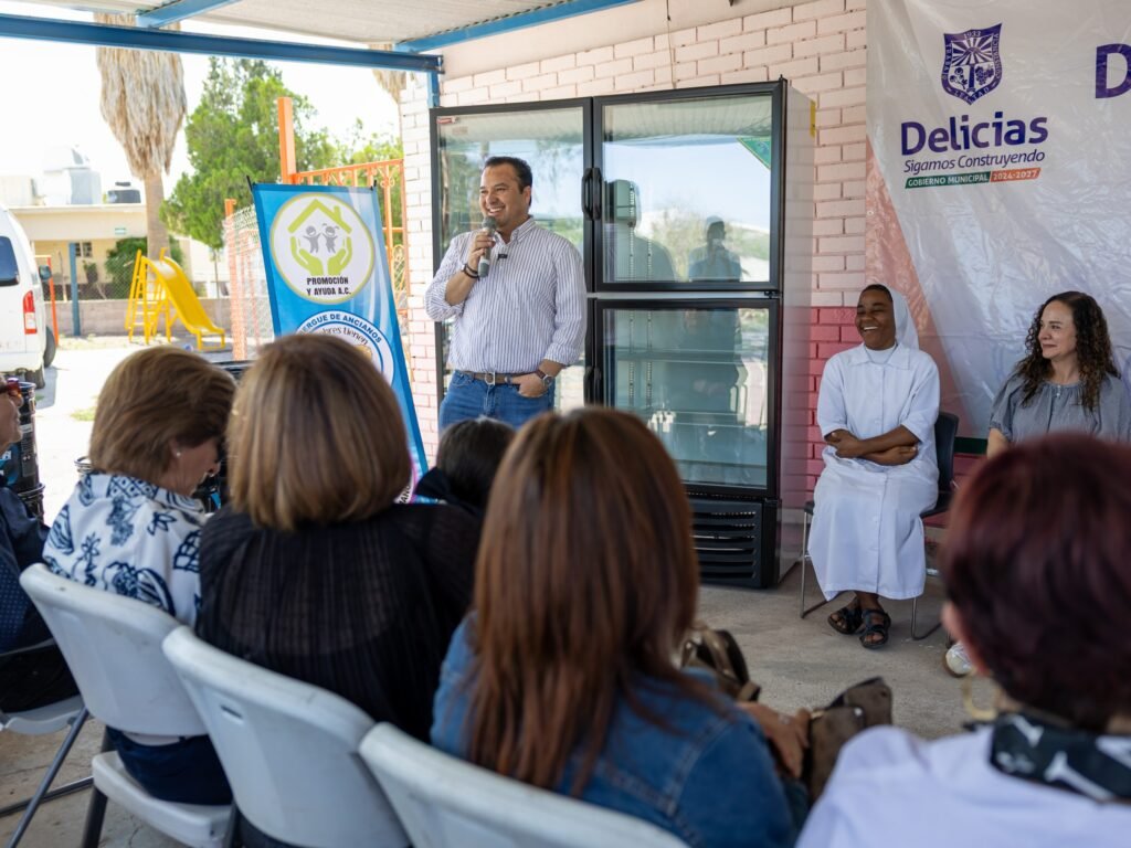 Con apoyo de Estacionómetros, Valenciano entrega equipamiento a Hogar de Niñas y asilo